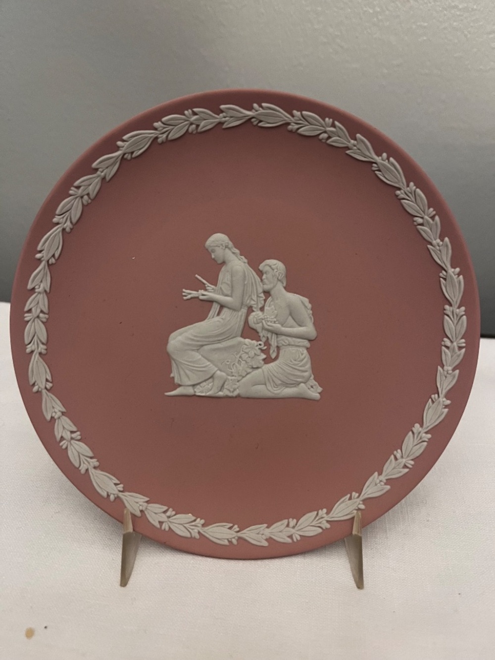 Pink Wedgwood Jasperware Autumn Plate / Seasons of Life Huntington Library - Picture 3 of 11